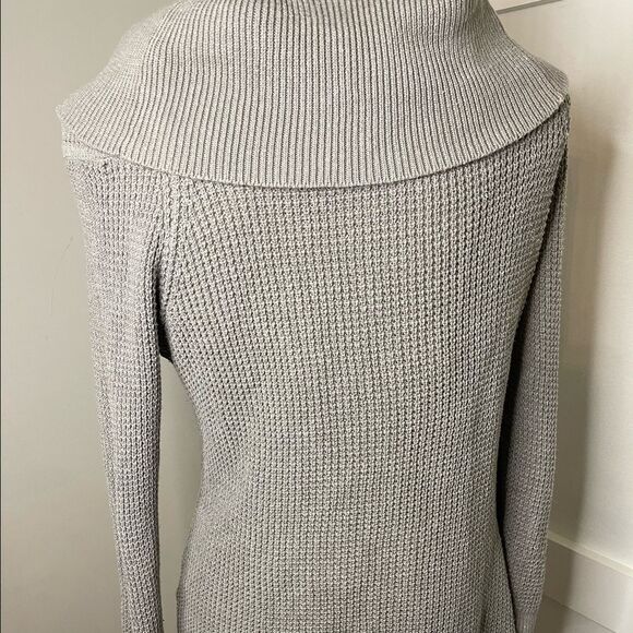 Quinn Turtleneck Knit Sweater - Picture 4 of 4